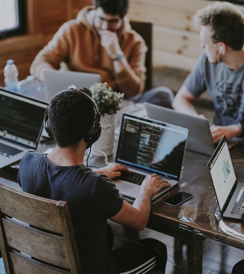 What is B.Com in Digital Marketing & AI?
